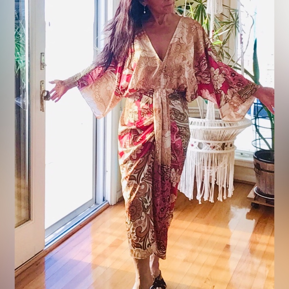 Flying tomatoes dress size Medium